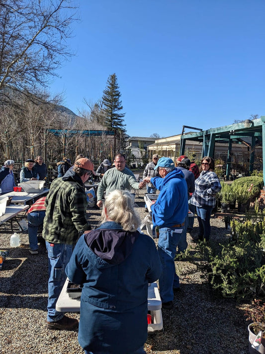 Great turnout to our first seed starting class!